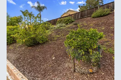 39815 Highbury Drive, Murrieta, CA 92563 - Photo 48