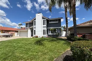 30340 Channel Way Dr, Canyon Lake, CA 92587 - Photo 2