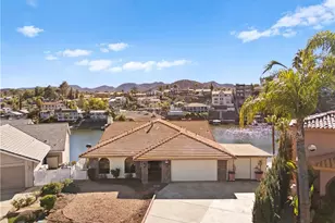 30291 Hiding Bass Pl, Canyon Lake, CA 92587 - Photo 4