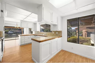 30291 Hiding Bass Place, Canyon Lake, CA 92587 - Photo 6