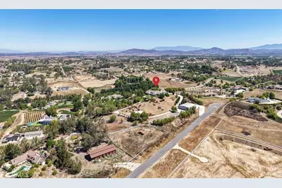 42160 Calle Barbona, Temecula, CA 92592 - Photo 2