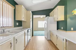 1279 Sorrel Dr, Hemet, CA 92545 - Photo 8