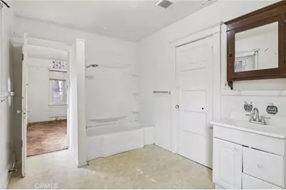 220 S State Street, Hemet, CA 92543 - Photo 16