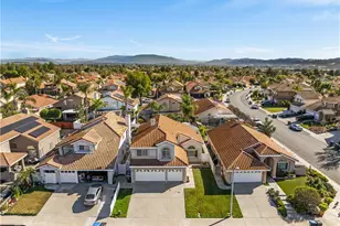 40705 Mountain Pride Dr, Murrieta, CA 92562 - Photo 2