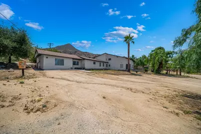 2100 S State, Hemet, CA 92543 - Photo 74