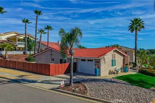 30820 Early Round, Canyon Lake, CA 92587 - Photo 32