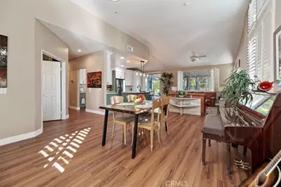 41284 Promenade Chardonnay, Temecula, CA 92591 - Photo 8