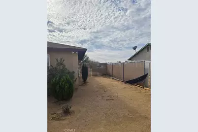 22684 Powhatan, Apple Valley, CA 92308 - Photo 20