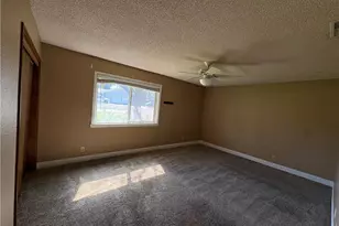 31090 Orange, Nuevo, CA 92567 - Photo 16