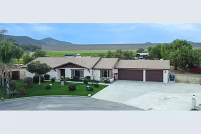 30225 Amber Lane, Hemet, CA 92543 - Photo 2