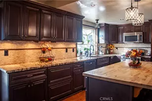 30225 Amber Ln, Hemet, CA 92543 - Photo 18