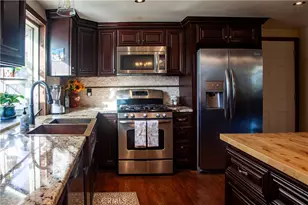 30225 Amber Ln, Hemet, CA 92543 - Photo 14