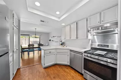 22075 Summit Hill Drive, Lake Forest, CA 92630 - Photo 10