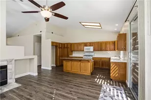 1303 Carriage Ln, Corona, CA 92878 - Photo 16