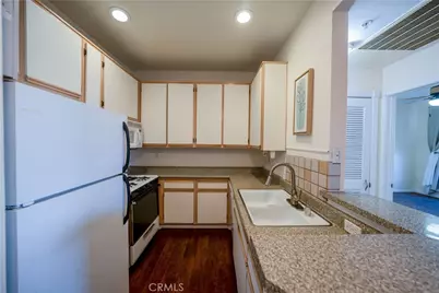 640 W 4th #101, Long Beach, CA 90802 - Photo 4