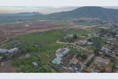 26460 Dale, Hemet, CA 92545 - Photo 4