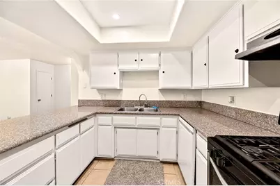 1325 W Latham, Hemet, CA 92543 - Photo 14