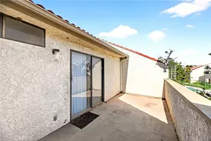 1325 W Latham, Hemet, CA 92543 - Photo 34