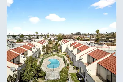 1325 W Latham, Hemet, CA 92543 - Photo 38