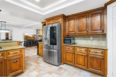 22138 Drover Way, Canyon Lake, CA 92587 - Photo 16