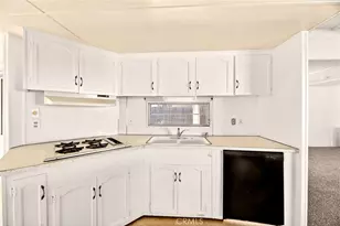 893 S Palm, Hemet, CA 92543 - Photo 12