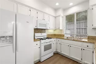 25218 Crest Haven, Murrieta, CA 92562 - Photo 18