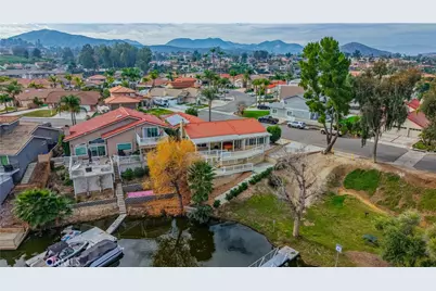 30649 Sea Horse, Canyon Lake, CA 92587 - Photo 2