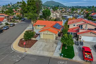 30649 Sea Horse, Canyon Lake, CA 92587 - Photo 2