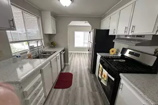 880 N Lake Steet, Hemet, CA 92544 - Photo 4