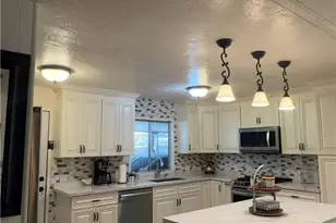 1025 S Lyon, Hemet, CA 92543 - Photo 8