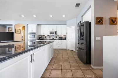 40755 Knollwood Court, Palmdale, CA 93551 - Photo 6