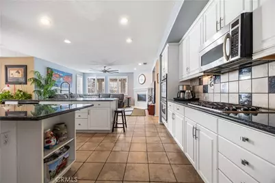 40755 Knollwood Court, Palmdale, CA 93551 - Photo 8