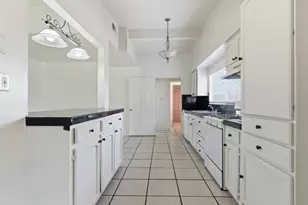 1032 W Ave J14, Lancaster, CA 93534 - Photo 8