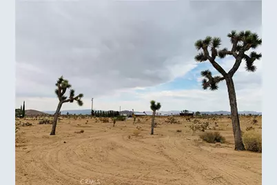 58040 Junipero, Yucca Valley, CA 92284 - Photo 4