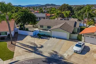 22568 Castle Crag Dr, Canyon Lake, CA 92587 - Photo 2