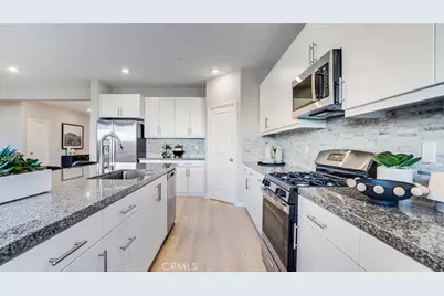 17562 Bassets Street, Hesperia, CA 92345 - Photo 4