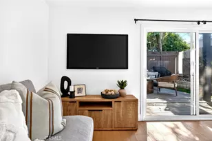 256 Juniper Ave, Carlsbad, CA 92008 - Photo 10