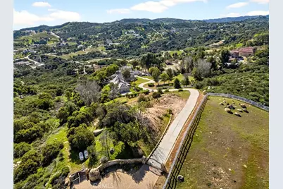 37840 Via Majorca, Murrieta, CA 92562 - Photo 2