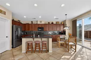 39823 Payton Ct, Murrieta, CA 92563 - Photo 12