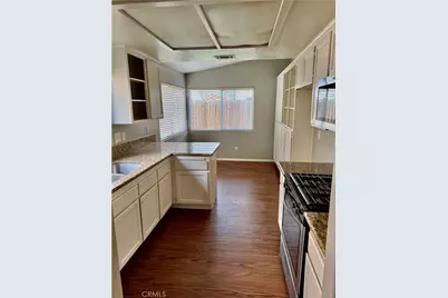 372 Via Capri, Hemet, CA 92545 - Photo 8