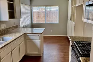 372 Via Capri, Hemet, CA 92545 - Photo 8