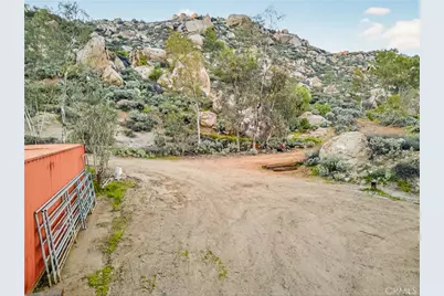 31300 Ruth Lane, Homeland, CA 92548 - Photo 30