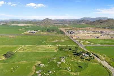 31615 Leon, Winchester, CA 92596 - Photo 68