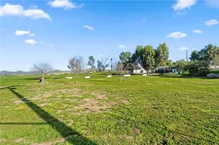 31615 Leon, Winchester, CA 92596 - Photo 46