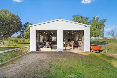 31615 Leon, Winchester, CA 92596 - Photo 6