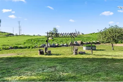 31615 Leon Road, Winchester, CA 92596 - Photo 32