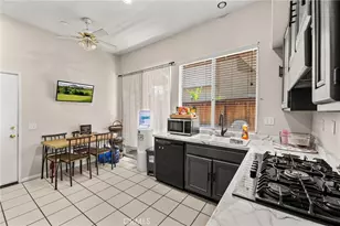 23832 Castinette Way, Murrieta, CA 92562 - Photo 10