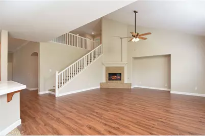 841 Shiraz, Hemet, CA 92545 - Photo 8