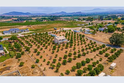 33851 Madera De Playa, Temecula, CA 92592 - Photo 1