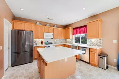 976 Virginia Lee Court, San Jacinto, CA 92583 - Photo 8